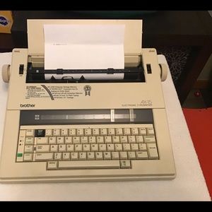 Electric typewriter